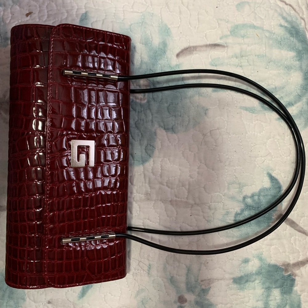Elegant Red Crocodile-Embossed Clutch